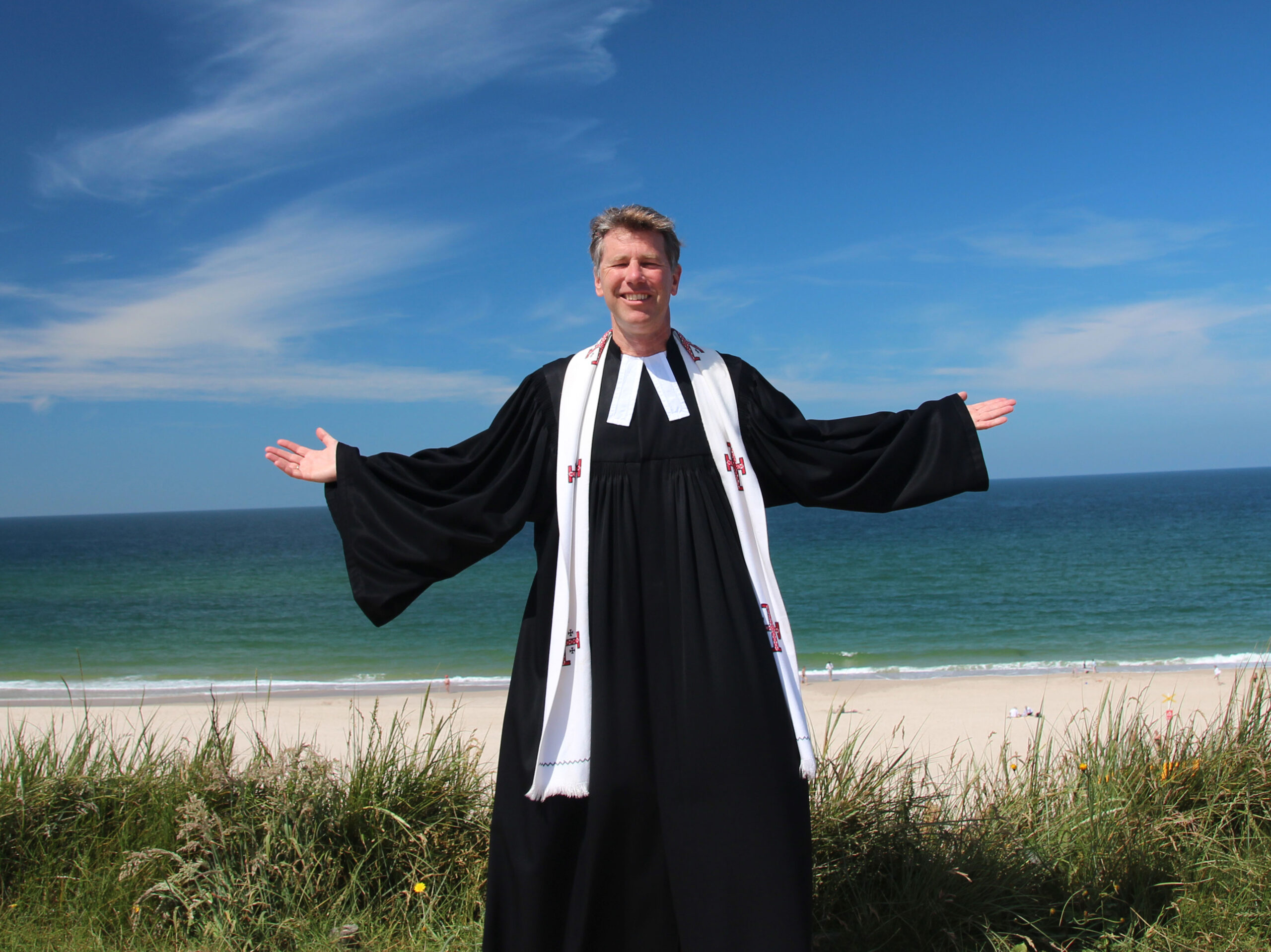 Pastor Rainer Chinnow läd ein zum Open Air Gottesdienst
