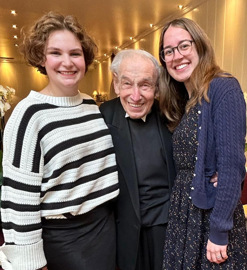 Helen, Pastor Hartung & Jana